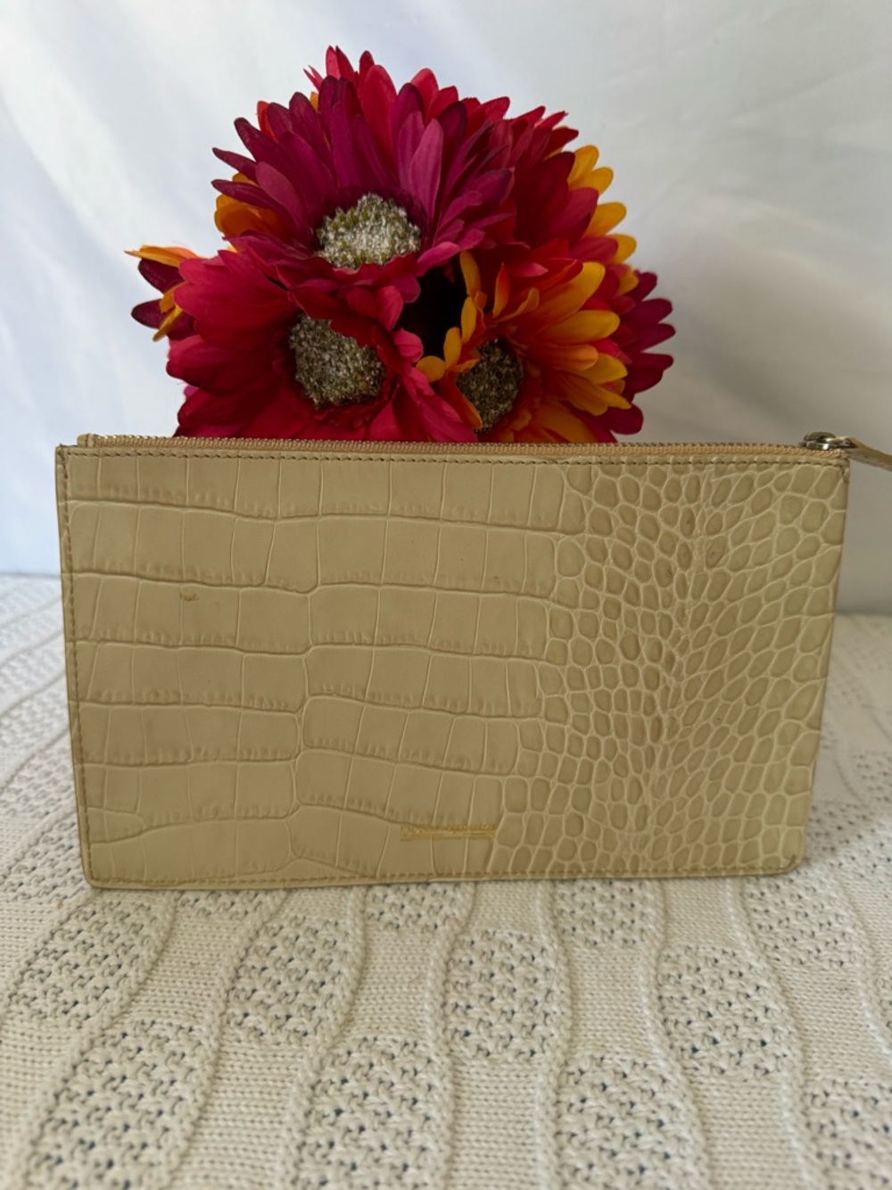 Dooney & Bourke EUC croc embossed Italian leather zip pouch